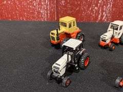 (5) 1/64 Case + Case-IH Tractors