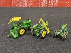 (3) 1/64 John Deere Tractor w/Mowers Customized
