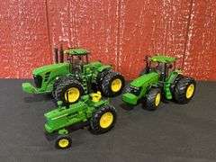 (3) 1/32 John Deere Tractors Ertl
