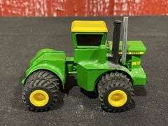 1/64 John Deere WA-17 Custom