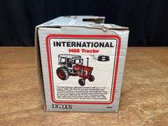1/16 IH 1468 NIB Ertl