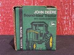 (3) 1/32 John Deere Tractors Ertl