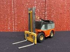 (2) Ice Truck + Fork Lift