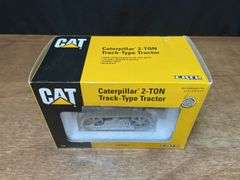 1/16 Caterpillar 2-Ton Crawler NIB Ertl