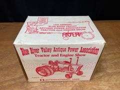 1/16 IH 1468 1995 Blue River Valley NIB Ertl