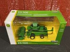 1/64 John Deere X9 1100 Combine Prestige NIB Ertl