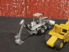 (5) Caterpillar Equipment