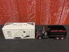 (2) 1/34 Ford + Mack Trucks 1st Gear