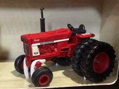 1/64 IH 1466 + 1468 40th Anniversary Set NIB Ertl