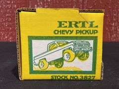 1/25 John Deere Pickup NIB Ertl