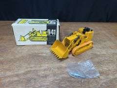 1/50 Caterpillar 941 Crawler Loader NIB NZG