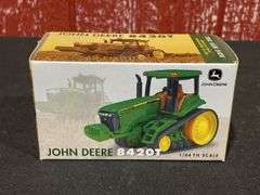 1/64 John Deere 8420T 2002 Farm Show NIB Ertl