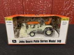 1/16 John Deere 140 L&G Patio Orange NIB Ertl