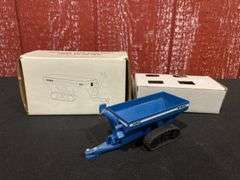 1/64 Kinze 840 Grain Cart NIB Gottman
