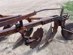 Allis Chalmers 3 Bottom Pull Type Plow