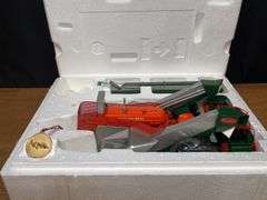 1/16 AC D17 w/ NI Picker Precision NIB Ertl