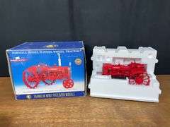 1/12 Farmall H NIB Franklin Mint