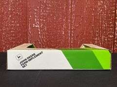 1/64 John Deere Farm Set NIB Ertl