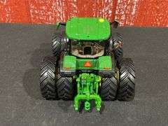 1/32 John Deere 8R 410 2021 Farm Show NIB Ertl
