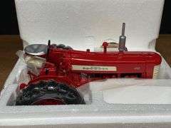 1/16 Farmall 450 50th Anniversary NIB Ertl
