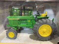 1/32 John Deere 4020 Tractor & Engine Museum NIB Ertl