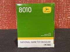 1/32 John Deere 8010 2018 NFTM NIB Ertl