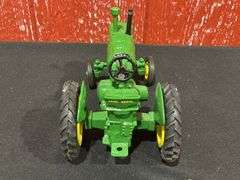 1/16 John Deere 630 LP 1988 NFTS NIB Ertl