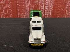 1/64 John Deere Combine on Semi Customized