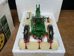 1/16 John Deere A w/Cultivators Precision NIB Ertl