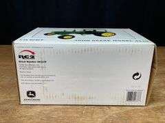 1/16 John Deere 4230 2004 Wisconsin NIB Ertl