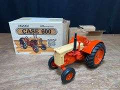 1/16 Case 600 NIB Ertl