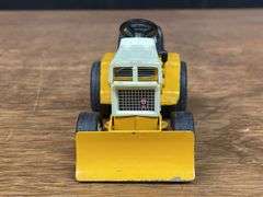 (2) 1/16 Cub Cadet L&G Ertl