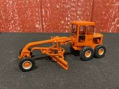 1/50 AC 45 Grader 2008 NTTC NIB 1st Gear