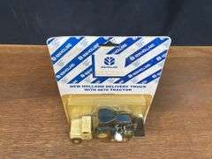(2) 1/64 New Holland Trucks NIB Ertl