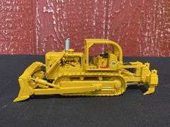 (2) 1/50 IH TD15 + TD25 Crawlers SC