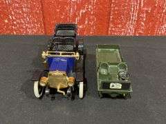 (2) John Deere Car + Truck