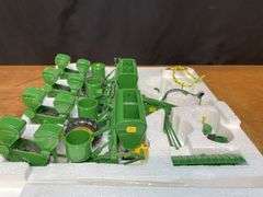 1/16 John Deere 494-A Planter Precision NIB Ertl