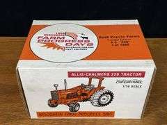 1/16 AC 220 1998 Wisconsin NIB Ertl