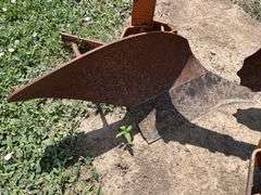 Allis Chalmers 3 Bottom Snap Coupler Plow