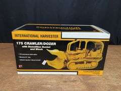 1/25 IH 175 Crawler Dozer NIB 1st Gear