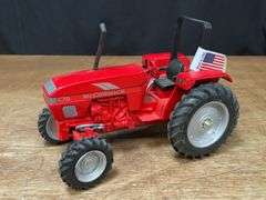 1/16 McCormick C70 NIB SM