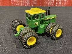 1/64 John Deere 7520 Custom