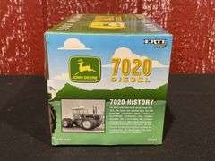 1/32 John Deere 7020 2003 NFTS NIB Ertl