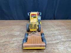 (2) Semi + IH Hough Payloader Ertl