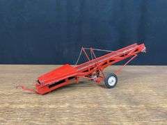 (2) 1/16 Tru Scale Elevator + Wagon Carter