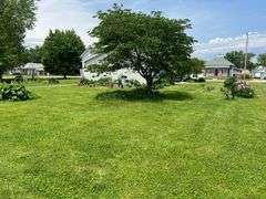 826 W England Taylorville, IL