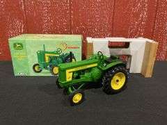 1/16 John Deere 620 2002 SFTS NIB Ertl