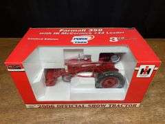 1/16 Farmall 350 w/Loader 2006 Pork Expo NIB SC