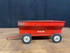 (2) 1/16 Tru Scale Elevator + Wagon Carter