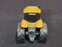 (2) 1/64 Caterpillar Challenger NIB Ertl
